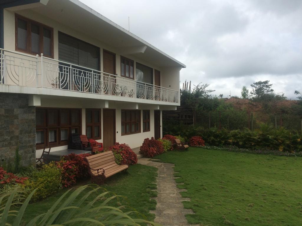 מדיקרי Leisure Vacations Heavenly Hills Villa מראה חיצוני תמונה