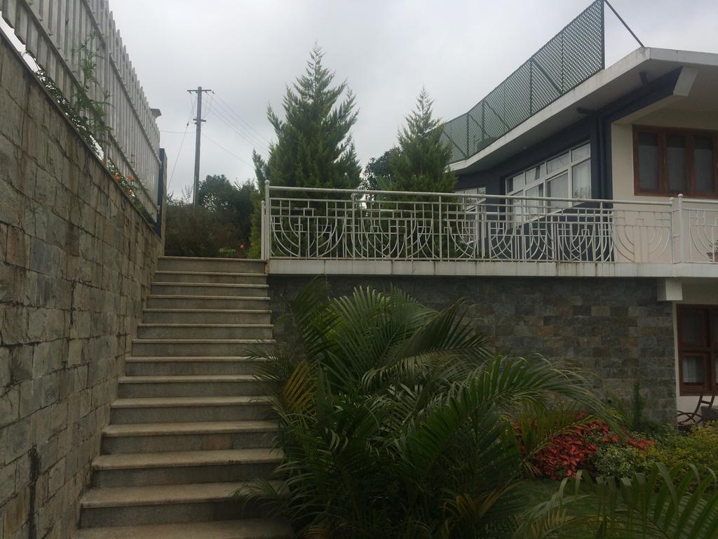 מדיקרי Leisure Vacations Heavenly Hills Villa מראה חיצוני תמונה